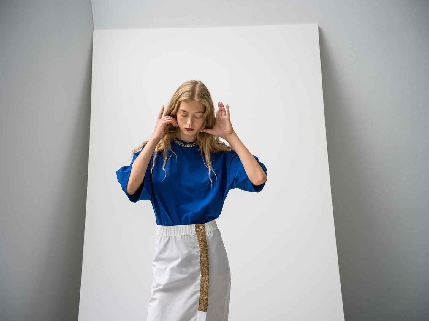 Raffia Skirt. white